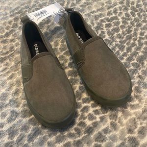 Old Navy NWT olive green loafers size 8